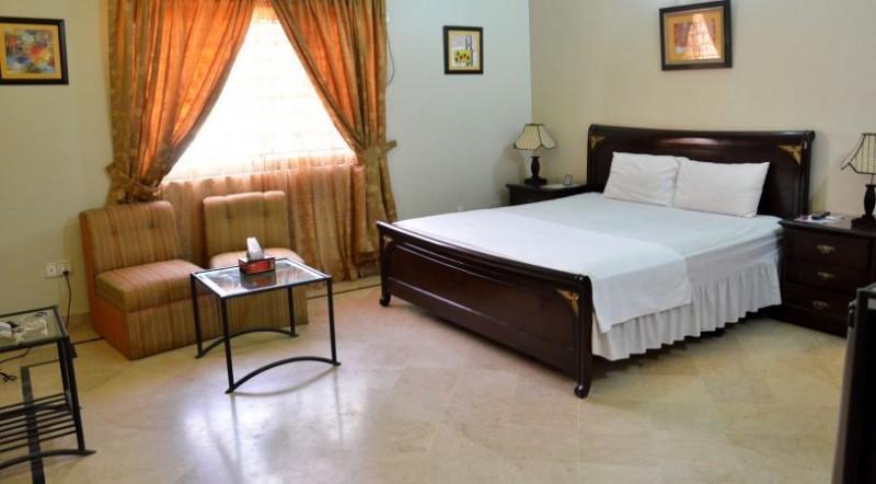 קראצ'י Luxury Inn מראה חיצוני תמונה
