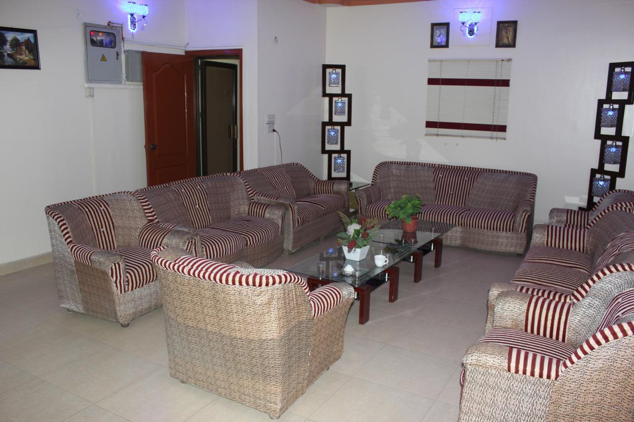 קראצ'י Luxury Inn מראה חיצוני תמונה