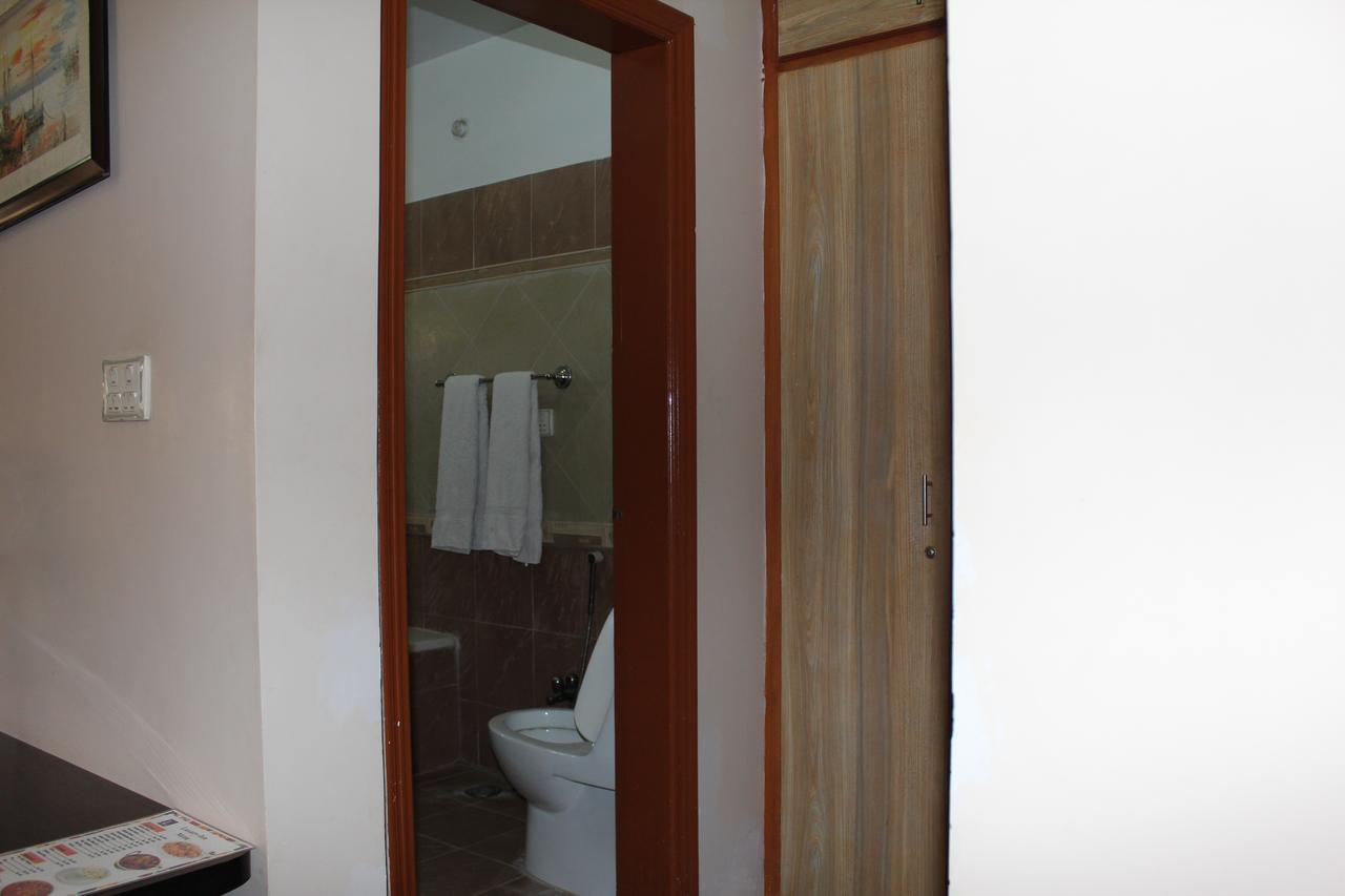 קראצ'י Luxury Inn מראה חיצוני תמונה