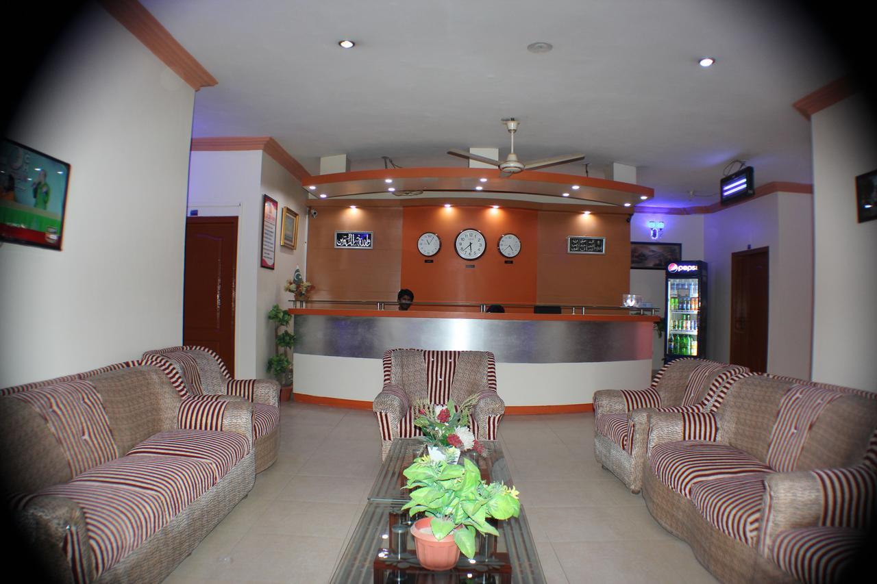 קראצ'י Luxury Inn מראה חיצוני תמונה