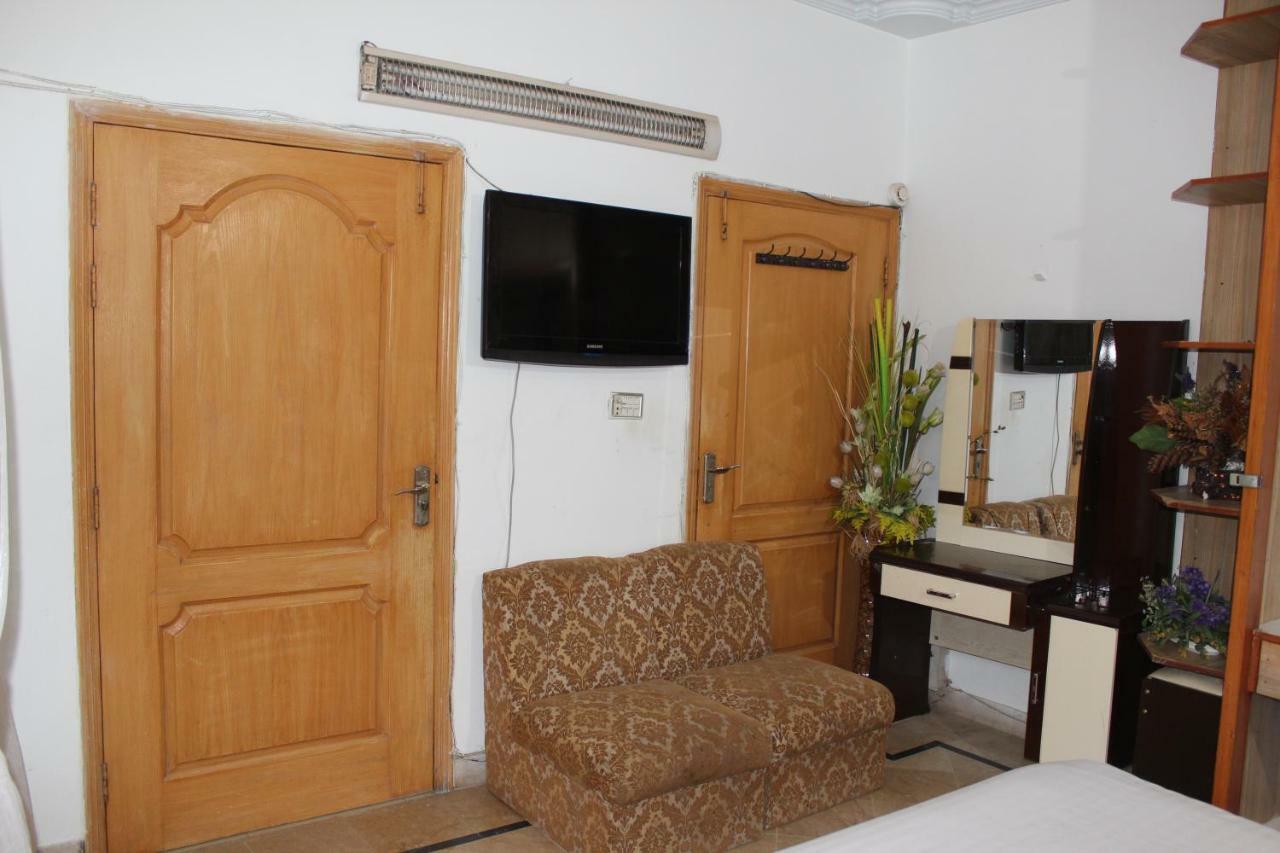 קראצ'י Luxury Inn מראה חיצוני תמונה