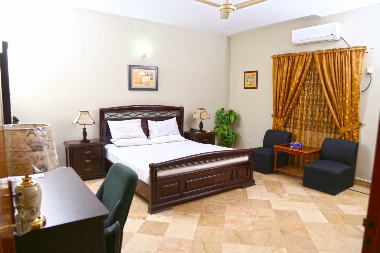 קראצ'י Luxury Inn מראה חיצוני תמונה